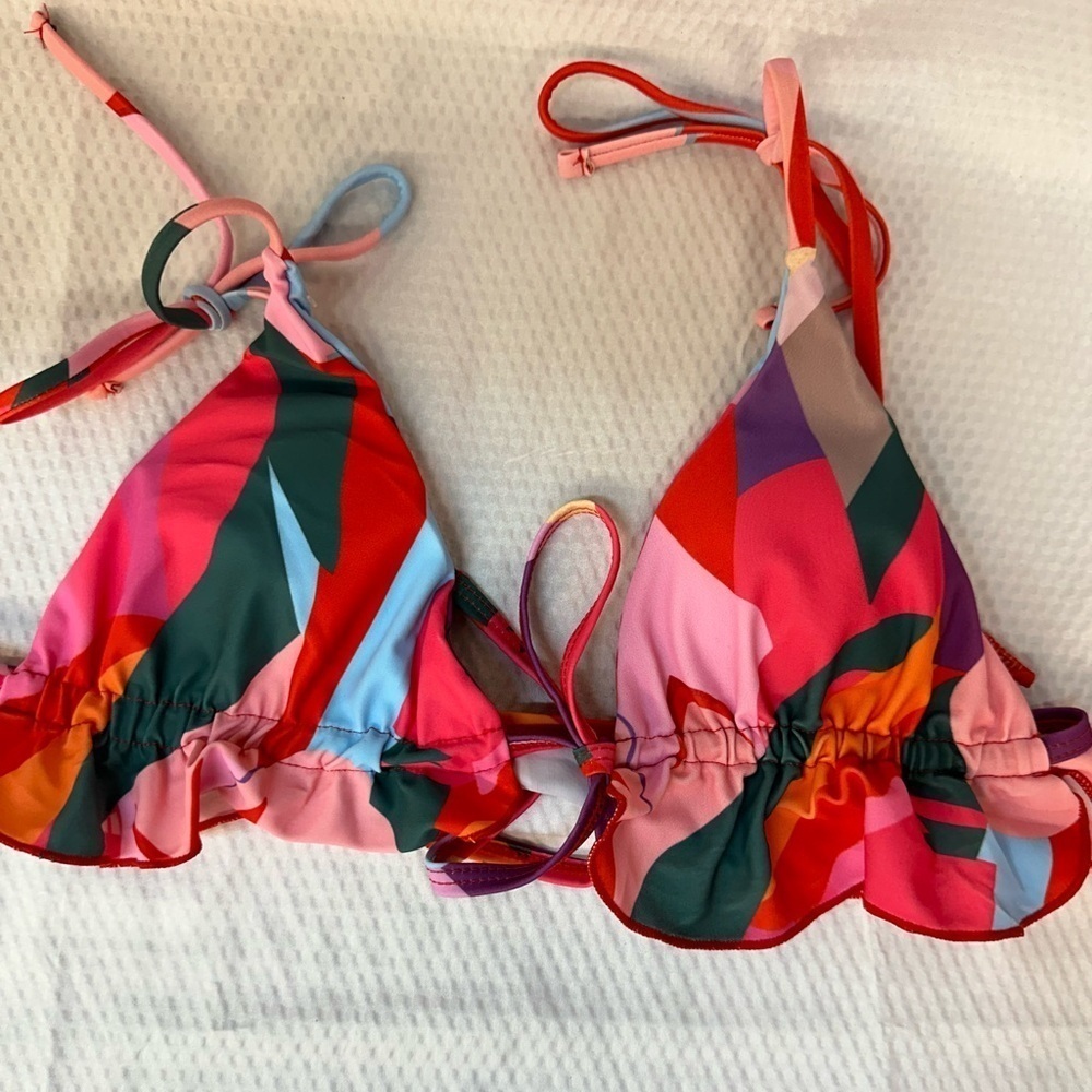 SHEIN 2pc bikinis - Picture 2 of 7